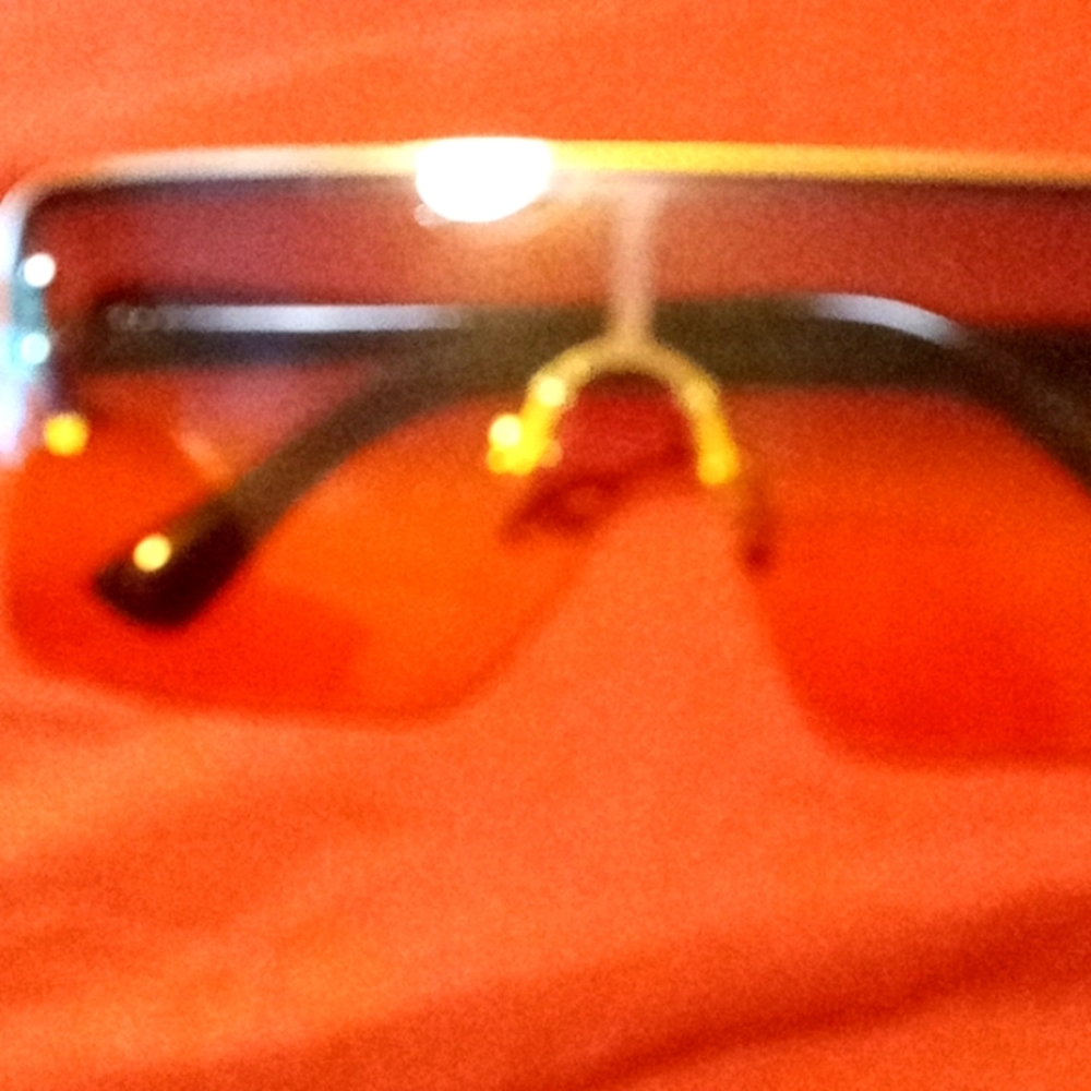 Sunglasses square different colors in them